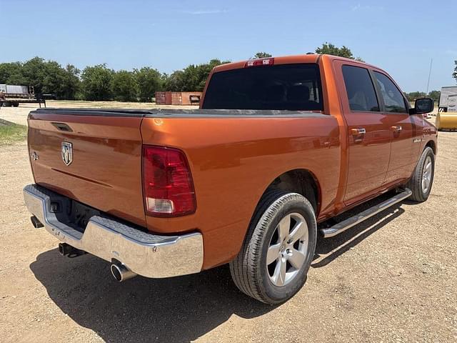 Image of Dodge Ram 1500 equipment image 4
