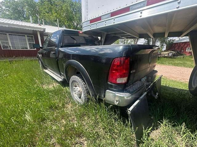 Image of Dodge Ram 2500 equipment image 3