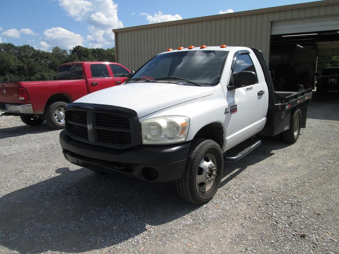 Image of Dodge Ram 3500 Primary image