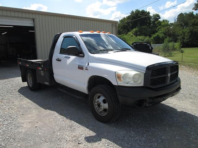 Image of Dodge Ram 3500 equipment image 1