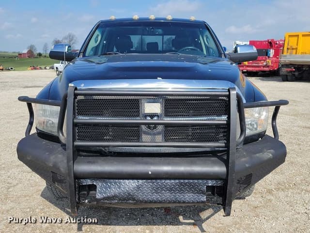 Image of Dodge Ram 3500 equipment image 1