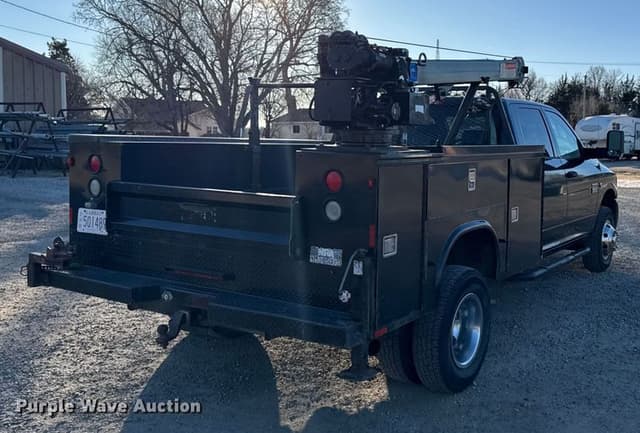Image of Dodge Ram 3500 equipment image 4