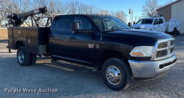Image of Dodge Ram 3500 equipment image 2