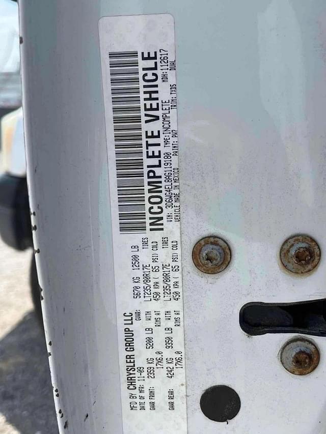 Image of Dodge Ram 3500 equipment image 4