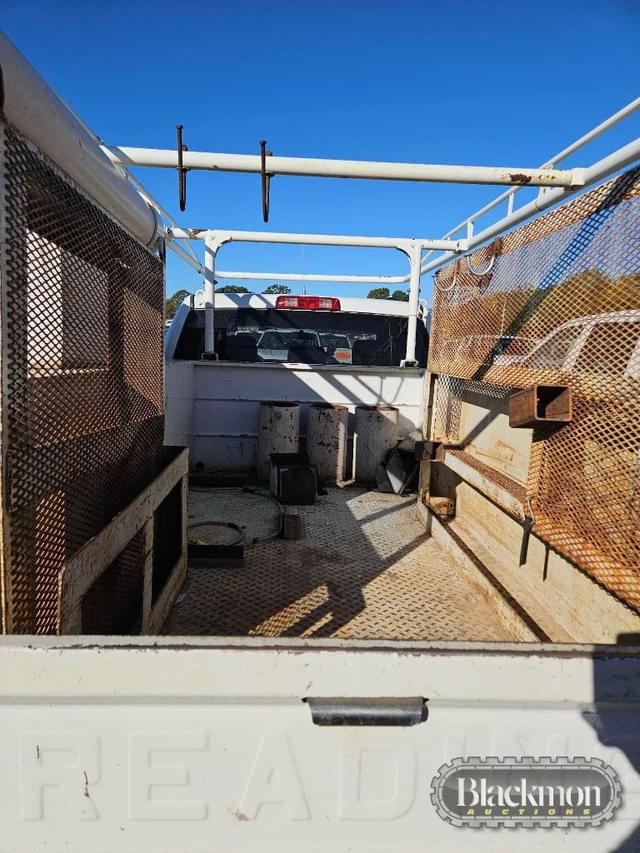 Image of Dodge Ram 3500 equipment image 2