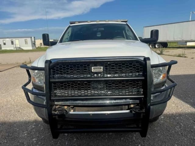 Image of Dodge Ram 3500 equipment image 1