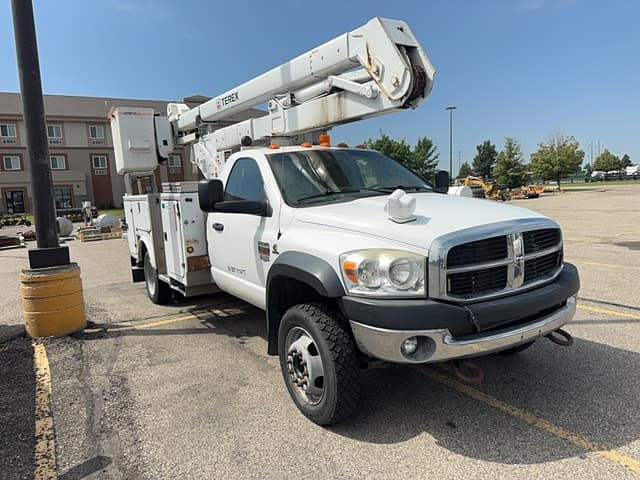Image of Dodge Ram 5500 equipment image 2