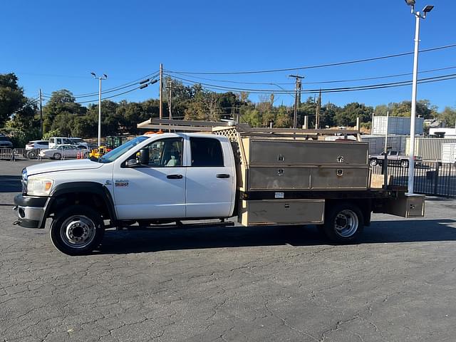 Image of Dodge Ram 5500 equipment image 1