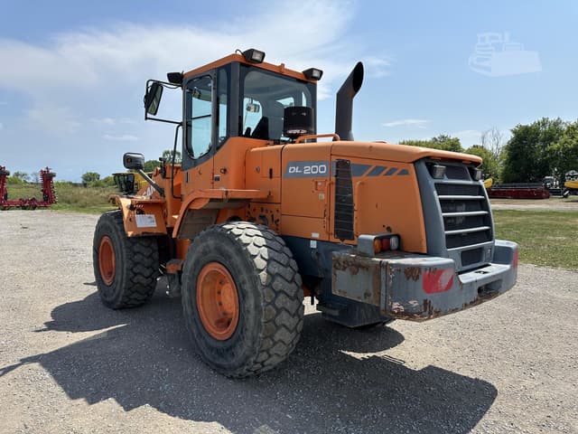 Image of  Doosan DL200 equipment image 2