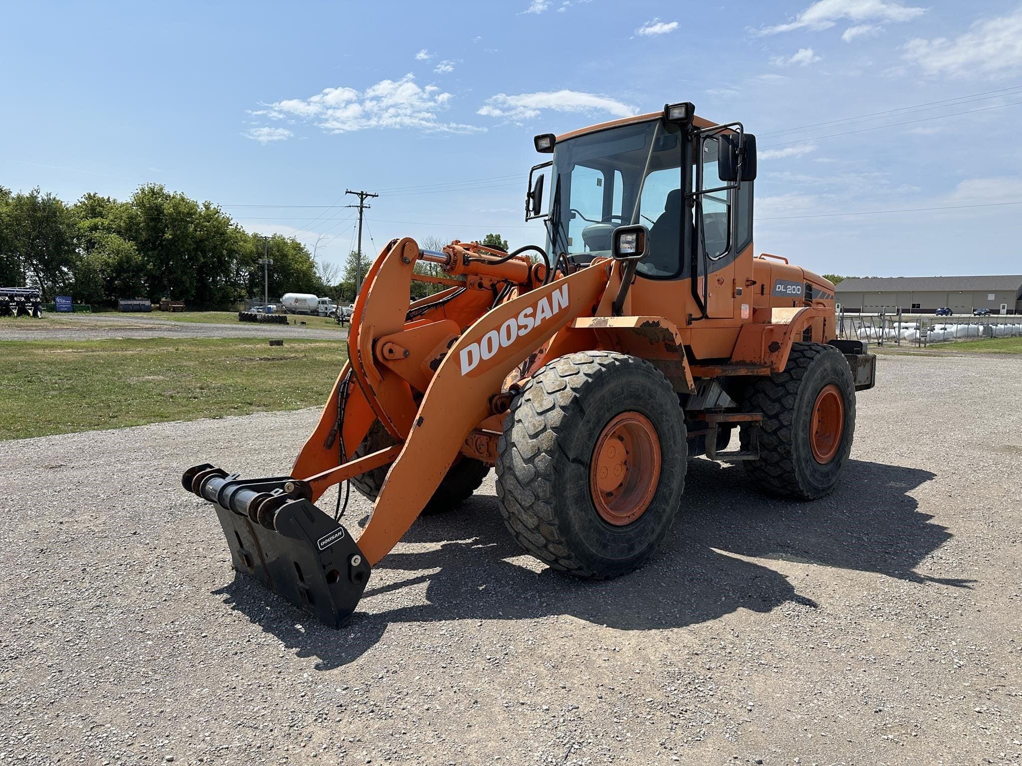 2010 Doosan DL200 Equipment Image0