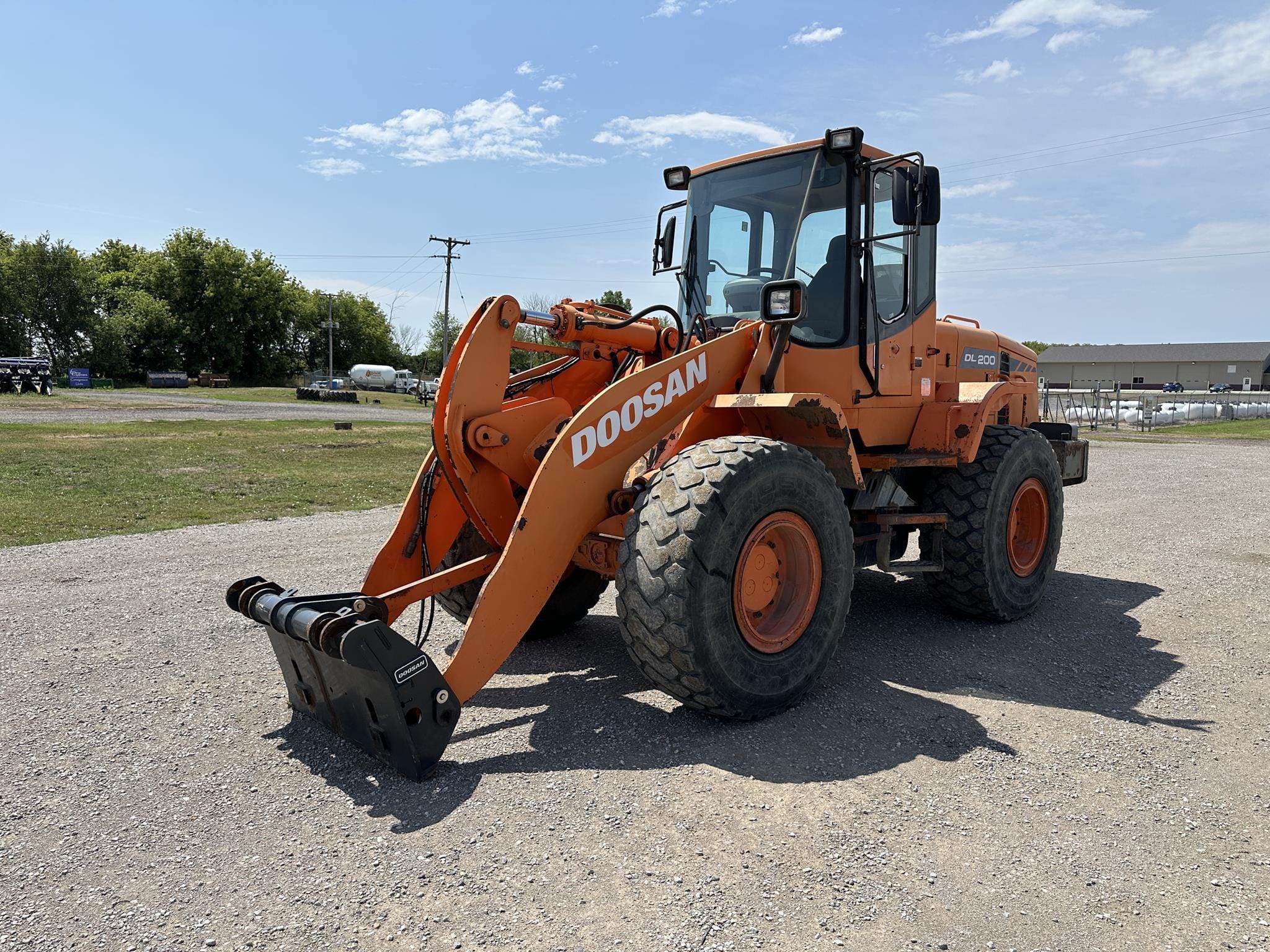 2010  Doosan DL200 Equipment Image0