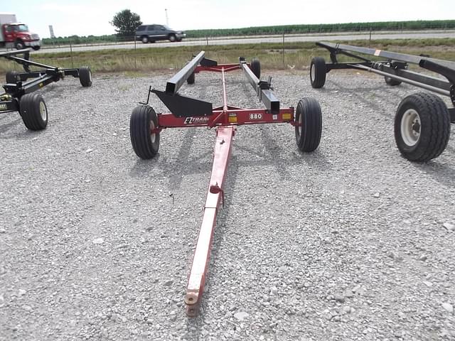 Image of E-Z Trail 880 equipment image 1