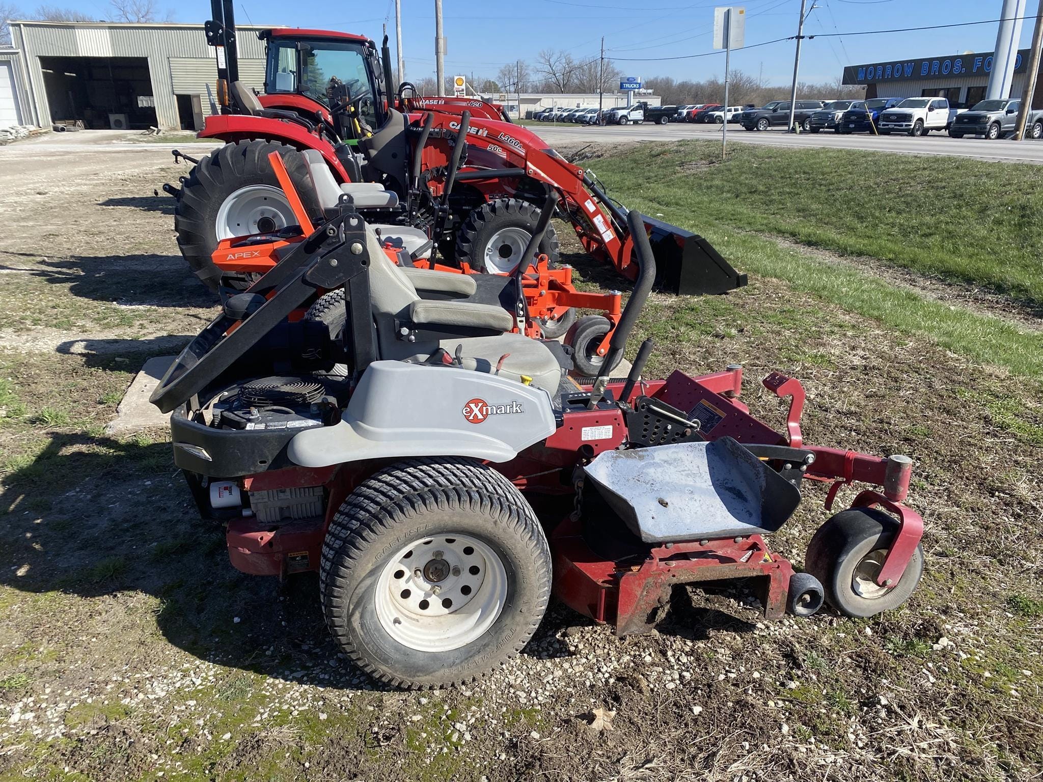 2010 Exmark LZAS25KC604 Equipment Image0