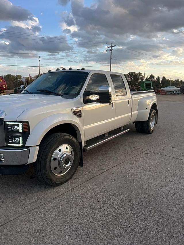 Image of Ford F-450 equipment image 2