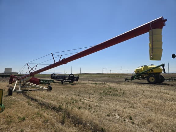 Image of Farm King 1370 equipment image 4