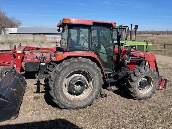 Image of Case IH Farmall 105U equipment image 2