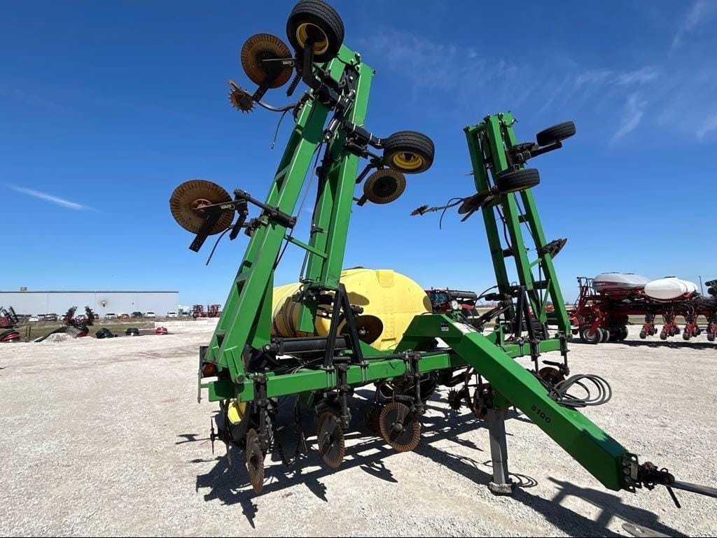 2010 Fast 8100 Equipment Image0