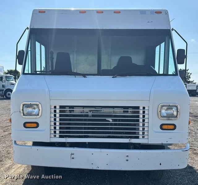 Image of Ford E-450 equipment image 1