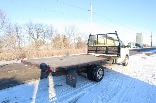 Image of Ford E-450 equipment image 2