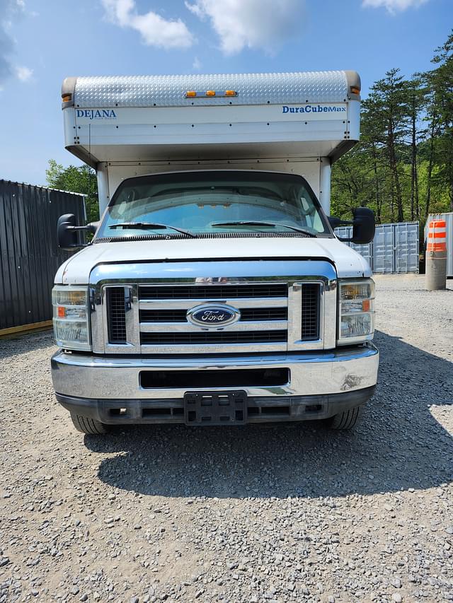 Image of Ford Econoline equipment image 1