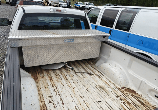 Image of Ford F-150 equipment image 4