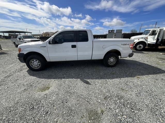 Image of Ford F-150 equipment image 1