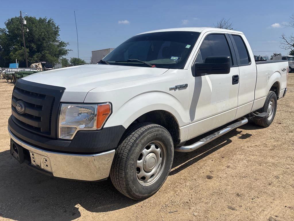 Image of Ford F-150 Primary image