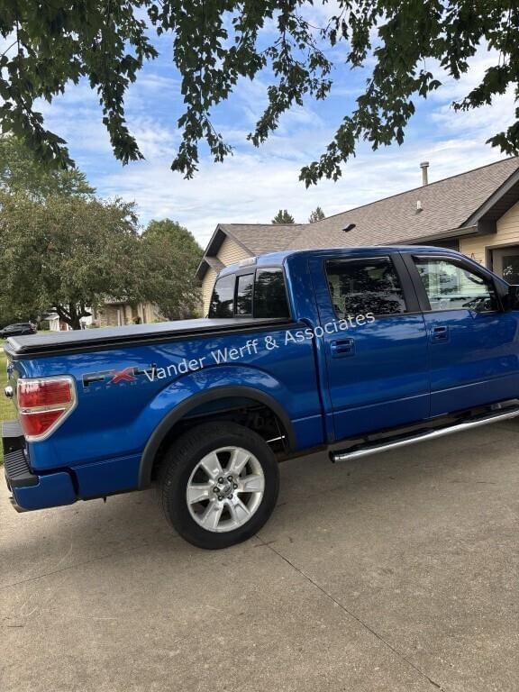 Image of Ford F-150 equipment image 4