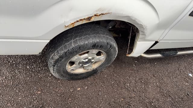 Image of Ford F-150 equipment image 4