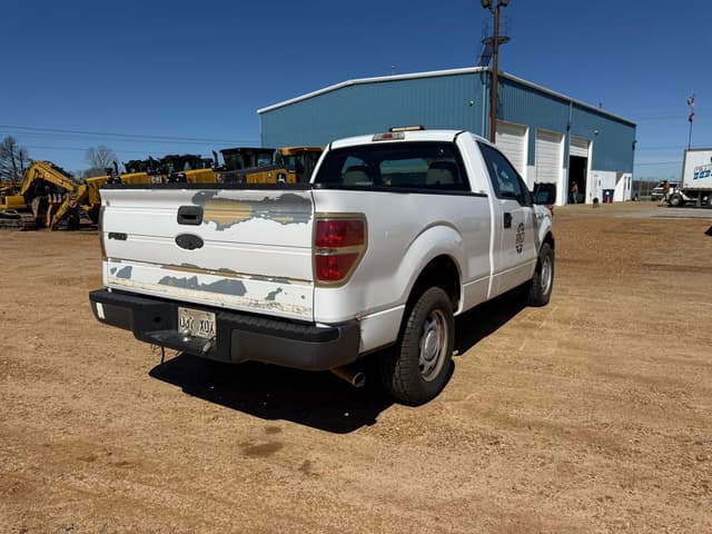 Image of Ford F-150 equipment image 2
