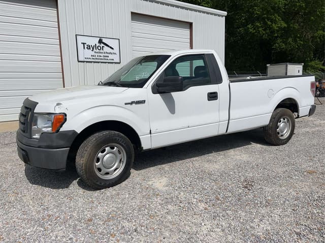 Image of Ford F-150 equipment image 1