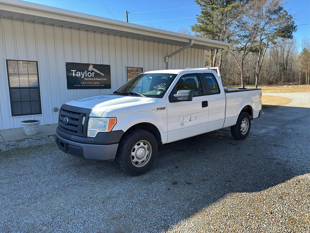 Image of Ford F-150 Primary image