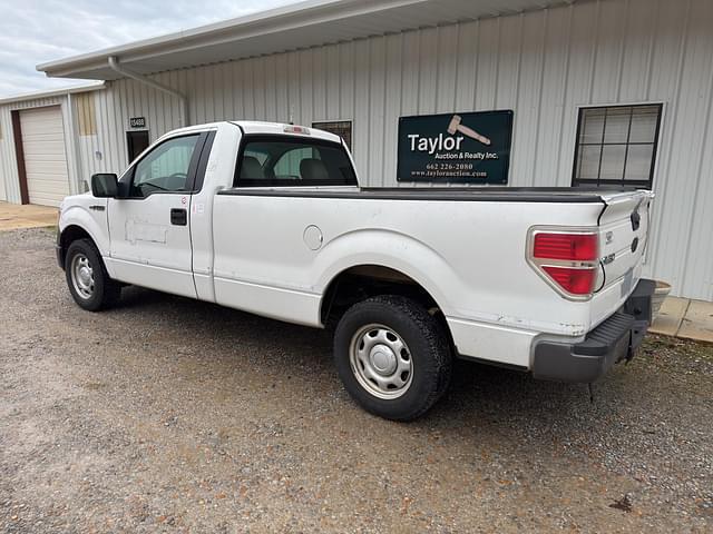 Image of Ford F-150 equipment image 2