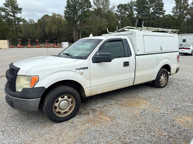 Image of Ford F-150 equipment image 1