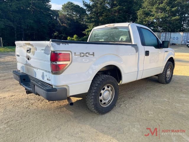 Image of Ford F-150 equipment image 2