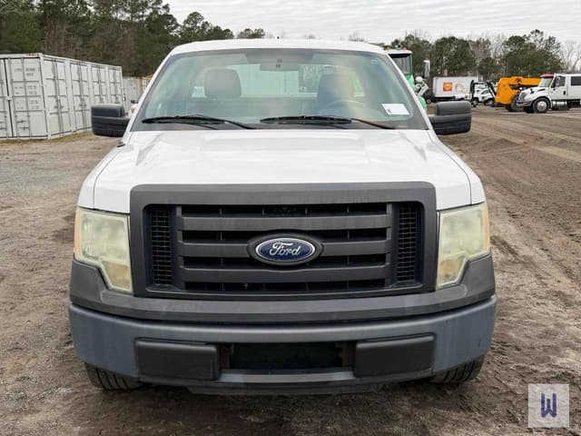 Image of Ford F-150 equipment image 1