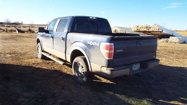 Image of Ford F-250 equipment image 2