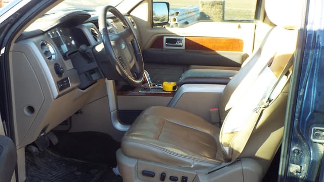 Image of Ford F-250 equipment image 3