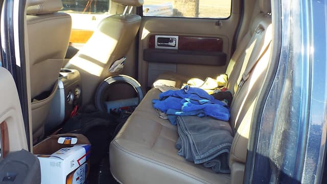 Image of Ford F-250 equipment image 4