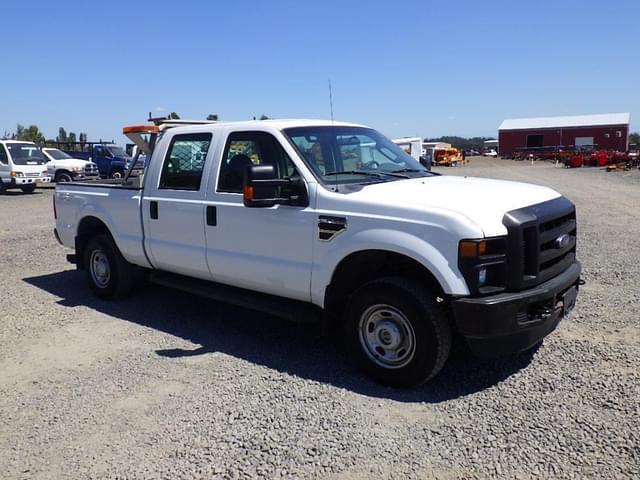 Image of Ford F-250 equipment image 1