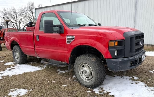 Image of Ford F-250 equipment image 1