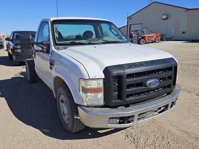 Image of Ford F-250 equipment image 2