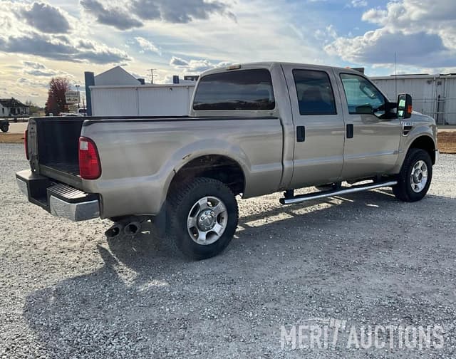 Image of Ford F-250 equipment image 4