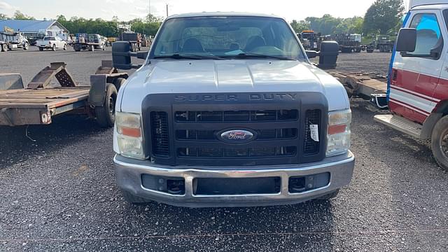 Image of Ford F-250 equipment image 1
