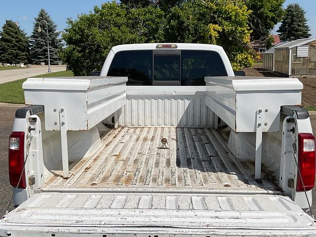 Image of Ford F-250 equipment image 4