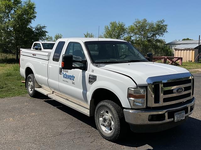 Image of Ford F-250 equipment image 2