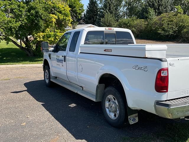 Image of Ford F-250 equipment image 1