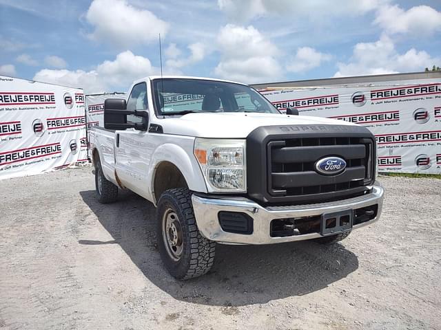 Image of Ford F-250 equipment image 2