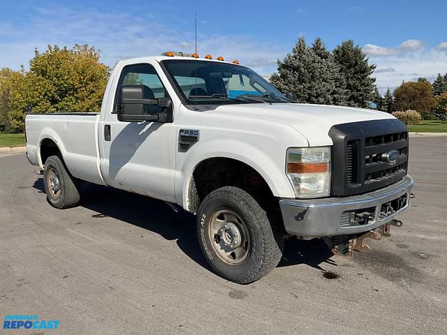 Image of Ford F-250 equipment image 2