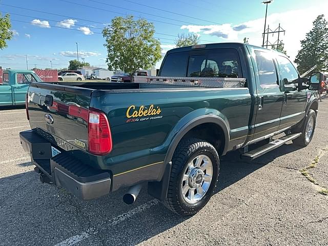 Image of Ford F-250 equipment image 3
